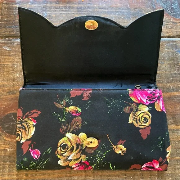 👜 Vintage Lennox Floral Clutch Bag | Black Rose Print Envelope Purse - Picture 2 of 12